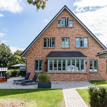 Caras Hus *