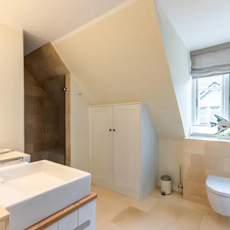 度假居 Caras Hus