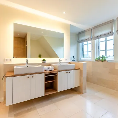 度假居 Caras Hus 密德鲁姆